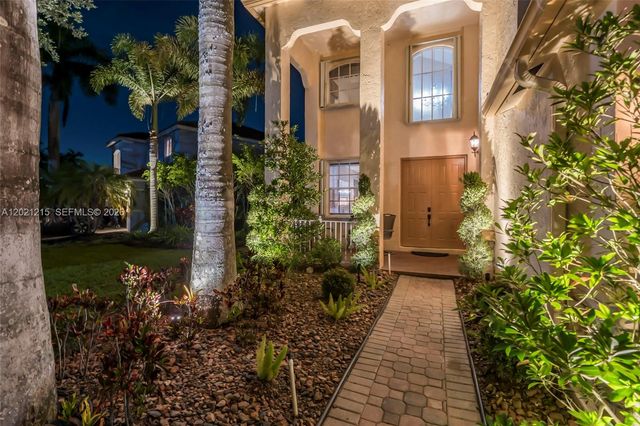 863 Vanda Ter, Weston, FL 33327