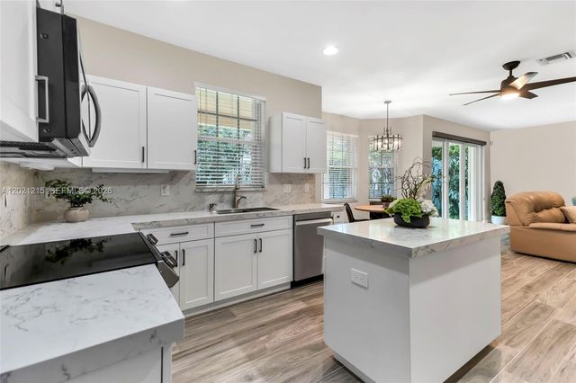 863 Vanda Ter, Weston, FL 33327