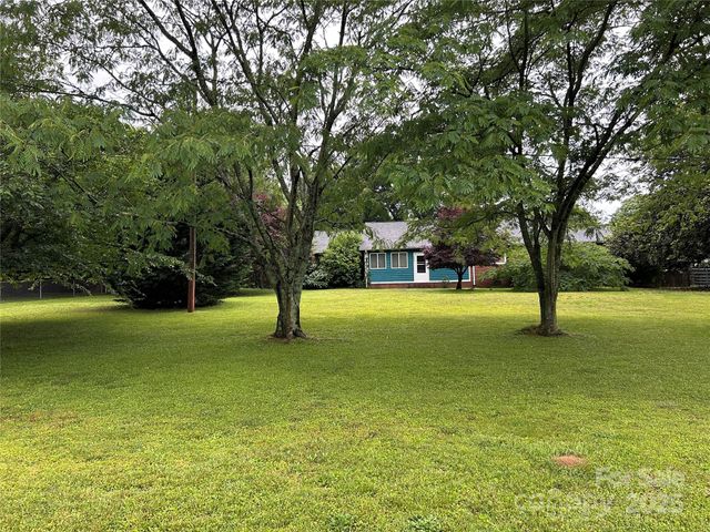 2009 Hickory Grove Road, Gastonia, NC 28056