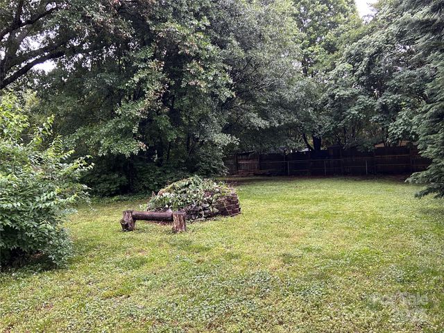 2009 Hickory Grove Road, Gastonia, NC 28056