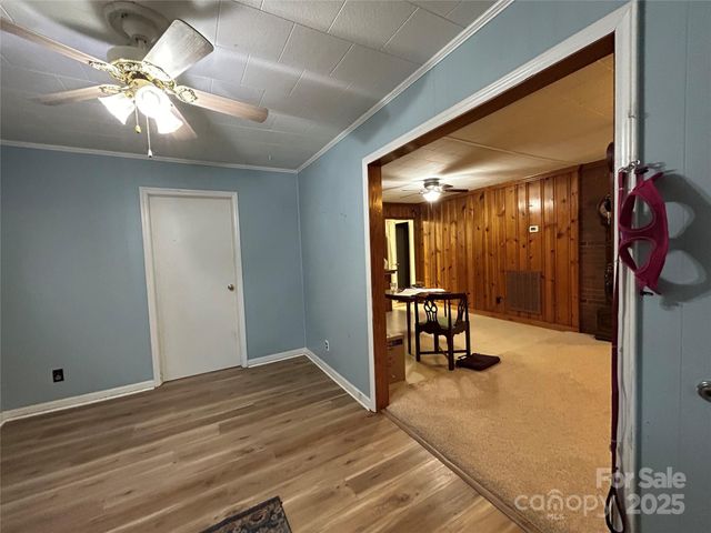 2009 Hickory Grove Road, Gastonia, NC 28056