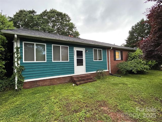 2009 Hickory Grove Road, Gastonia, NC 28056