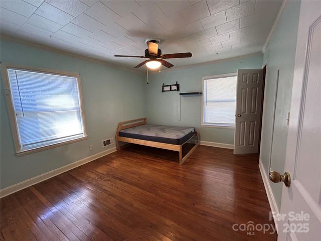 2009 Hickory Grove Road, Gastonia, NC 28056