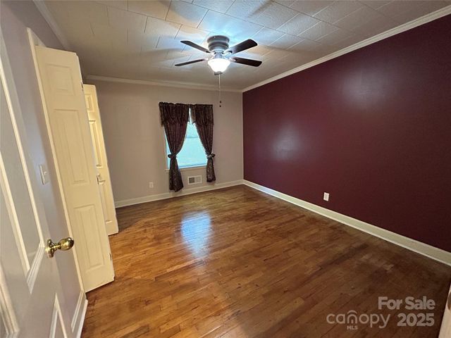 2009 Hickory Grove Road, Gastonia, NC 28056