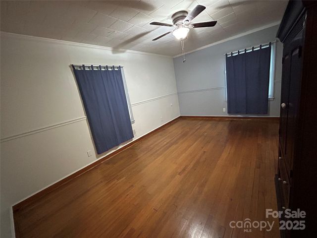 2009 Hickory Grove Road, Gastonia, NC 28056