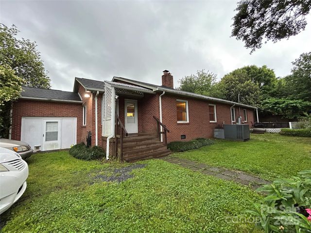 2009 Hickory Grove Road, Gastonia, NC 28056