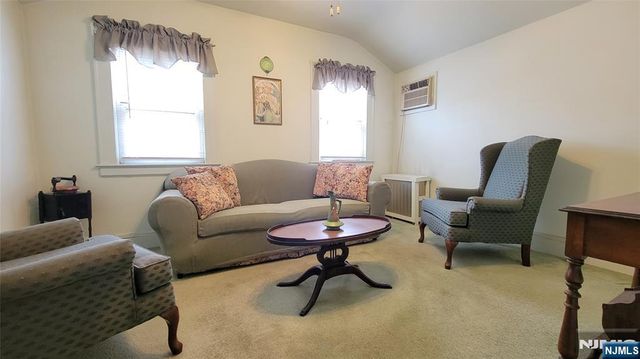 29 Magnolia Avenue, Kearny, NJ 07032