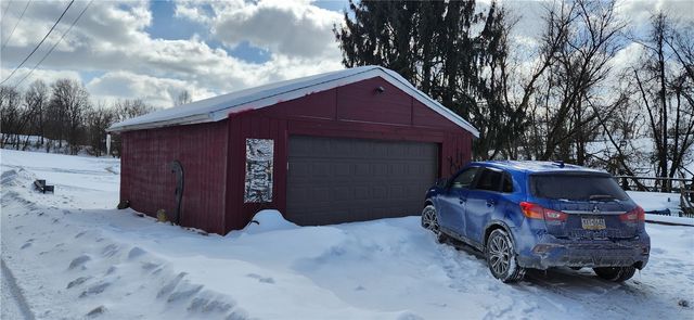 601 Route 136, Madison Boro, PA 15663