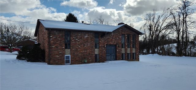 601 Route 136, Madison Boro, PA 15663