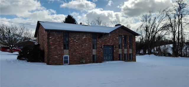 601 Route 136, Madison Boro, PA 15663