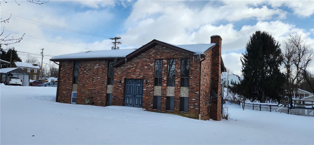 601 Route 136, Madison Boro, PA 15663