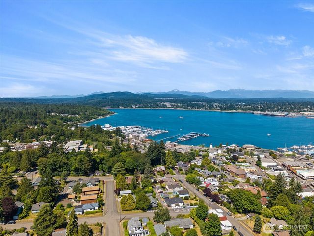 407 Seattle Avenue, Port Orchard, WA 98366