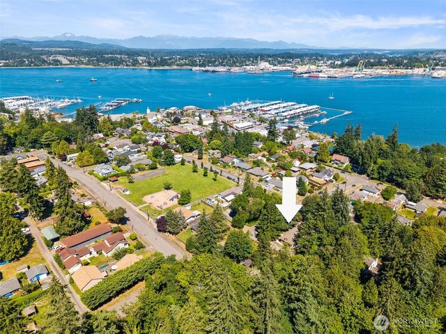 407 Seattle Avenue, Port Orchard, WA 98366