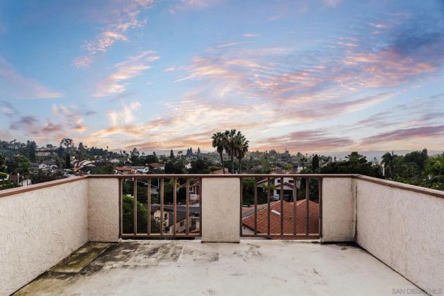 2767 Vista Del Oro, Carlsbad, CA 92009