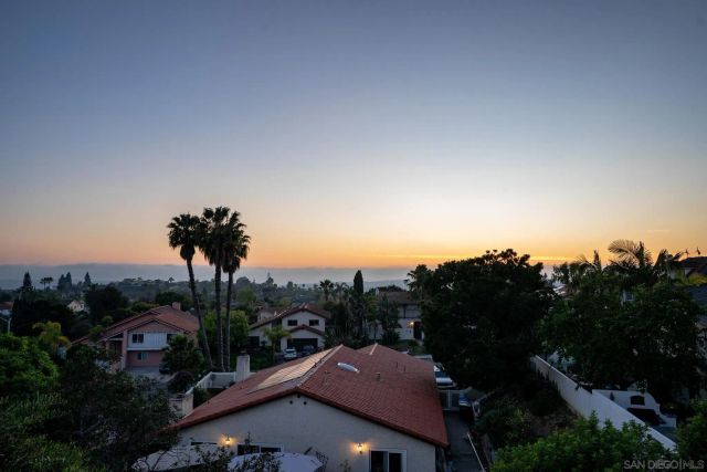 2767 Vista Del Oro, Carlsbad, CA 92009
