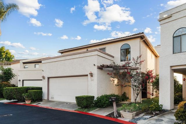 2767 Vista Del Oro, Carlsbad, CA 92009