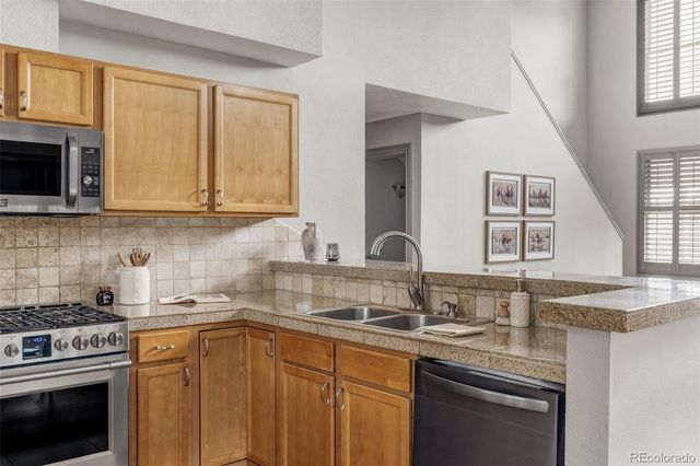 11967 W 14th Avenue, Lakewood, CO 80401