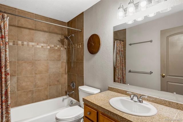 11967 W 14th Avenue, Lakewood, CO 80401