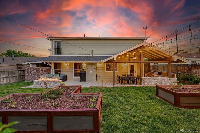 11967 W 14th Avenue, Lakewood, CO 80401