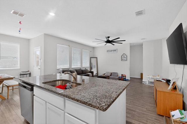 423 Pepperbark Avenue, Princeton, TX 75407