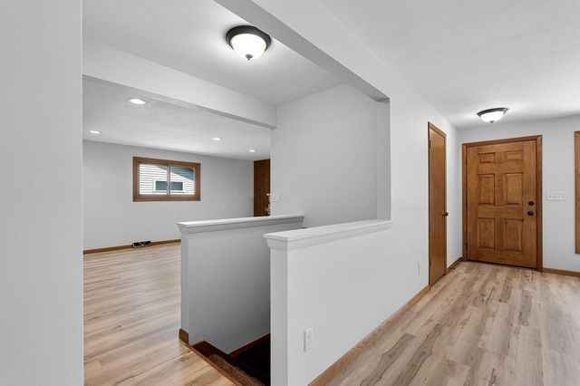 2407 S CLOVER LANE, Appleton, WI 54915