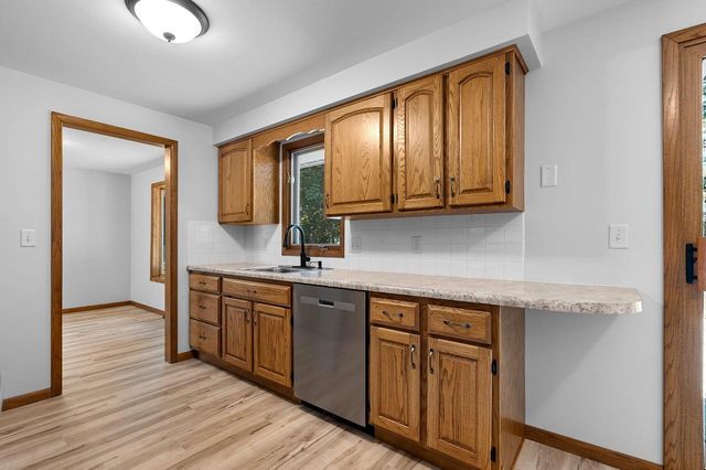 2407 S CLOVER LANE, Appleton, WI 54915