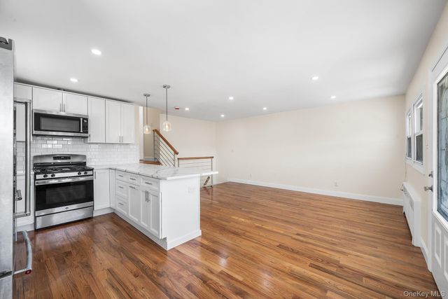 414 Beach 48th Street, Far Rockaway, NY 11691