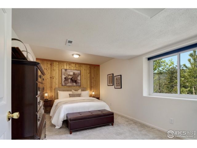 187 Wichita Rd, Lyons, CO 80540