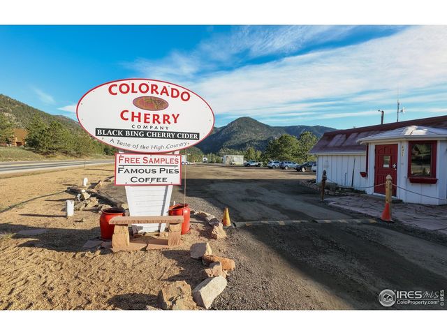 187 Wichita Rd, Lyons, CO 80540