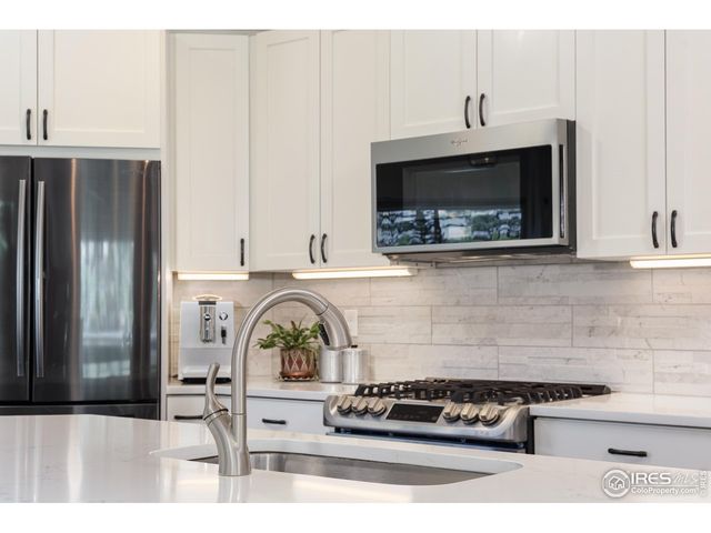 187 Wichita Rd, Lyons, CO 80540