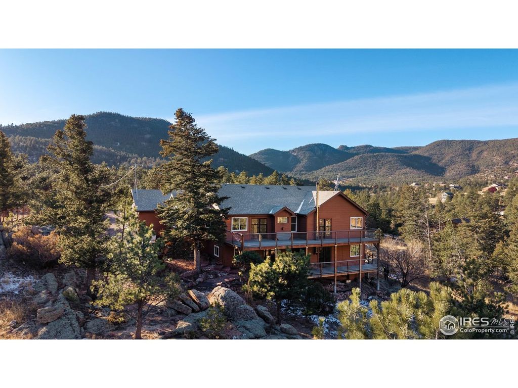 187 Wichita Rd, Lyons, CO 80540