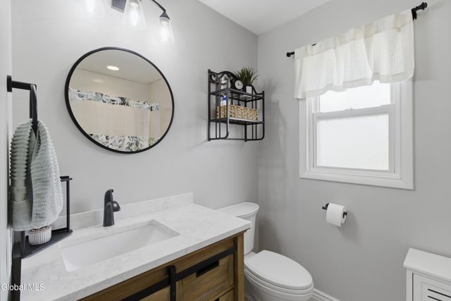 53 Sage Road, Waterford, NY 12188
