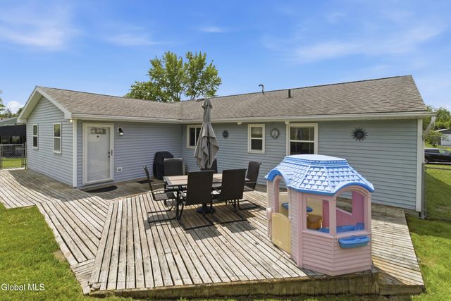 53 Sage Road, Waterford, NY 12188