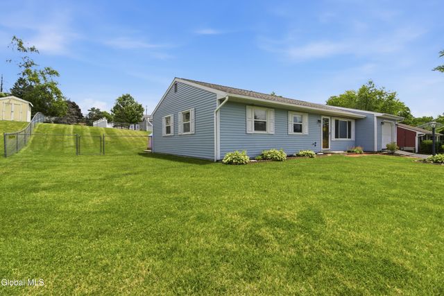 53 Sage Road, Waterford, NY 12188