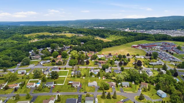 53 Sage Road, Waterford, NY 12188