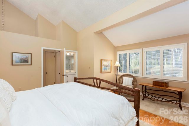 24 E Toxaway Shores Road 20, Lake Toxaway, NC 28747