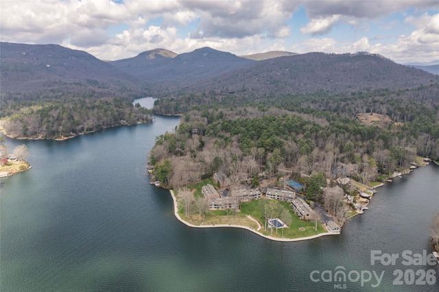24 E Toxaway Shores Road 20, Lake Toxaway, NC 28747