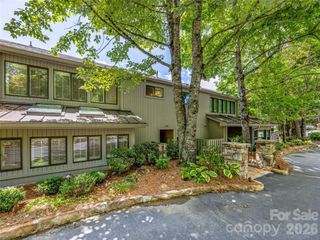 24 E Toxaway Shores Road 20, Lake Toxaway, NC 28747