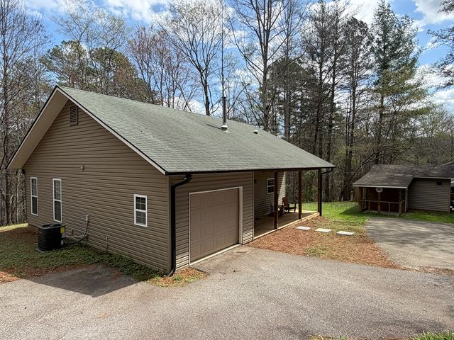365 Ruby Lane, Mineral Bluff, GA 30559