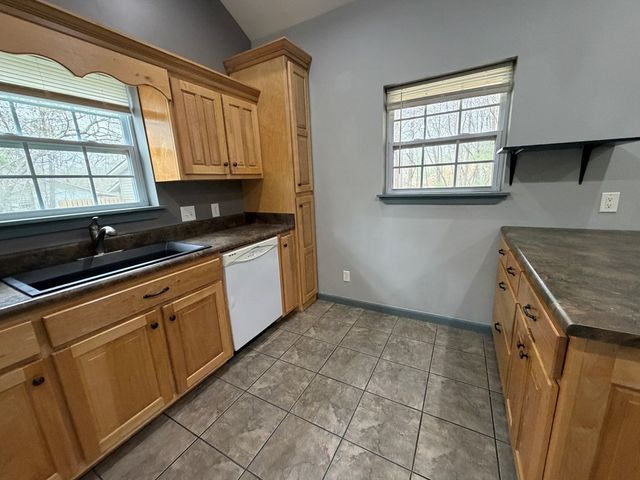 365 Ruby Lane, Mineral Bluff, GA 30559