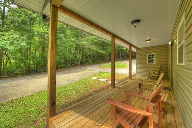 365 Ruby Lane, Mineral Bluff, GA 30559