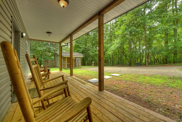 365 Ruby Lane, Mineral Bluff, GA 30559