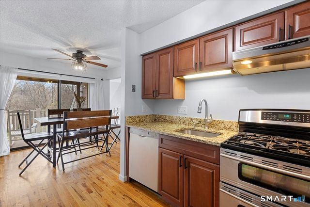 109 Peddlars Drive 109, Branford, CT 06405