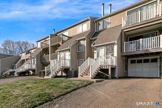 109 Peddlars Drive 109, Branford, CT 06405