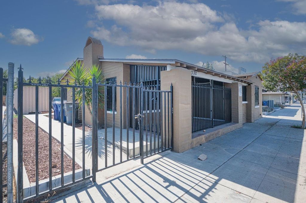Image 3 of property listing at 332 E Shields Avenue, Fresno, CA 93704