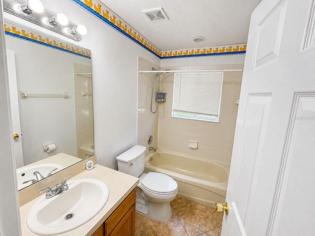 320 PARADISE WOODS PLACE, Davenport, FL 33896