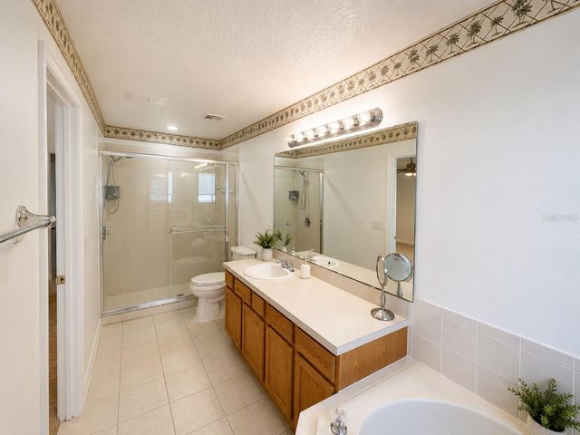 320 PARADISE WOODS PLACE, Davenport, FL 33896
