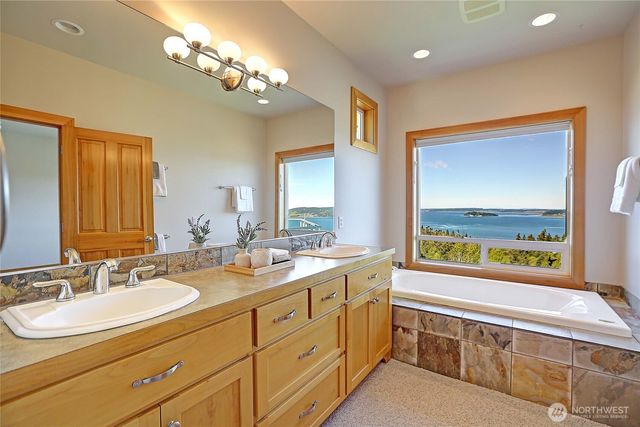 1081 Morgan Way, Camano Island, WA 98282