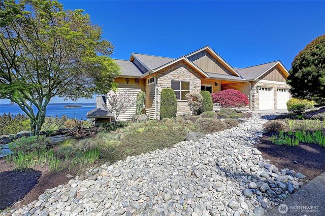 1081 Morgan Way, Camano Island, WA 98282