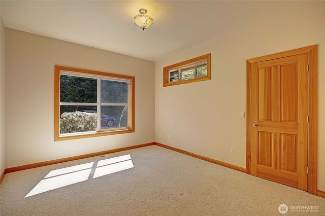1081 Morgan Way, Camano Island, WA 98282